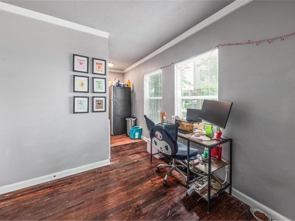 204 E 30th ST 103, Austin TX 78705