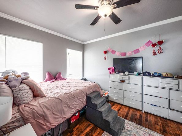 204 E 30th ST 103, Austin TX 78705