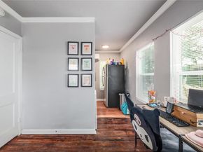 204 E 30th ST 103, Austin TX 78705