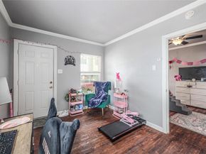 204 E 30th ST 103, Austin TX 78705