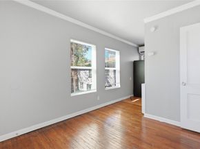 204 E 30th ST 201, Austin TX 78705