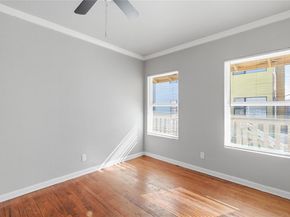 204 E 30th ST 201, Austin TX 78705