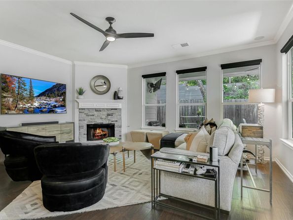 2817 Kinney Oaks CT, Austin TX 78704