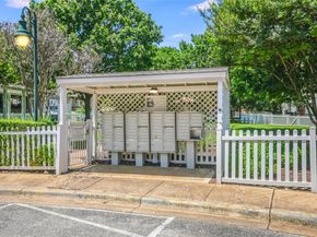 2817 Kinney Oaks CT, Austin TX 78704