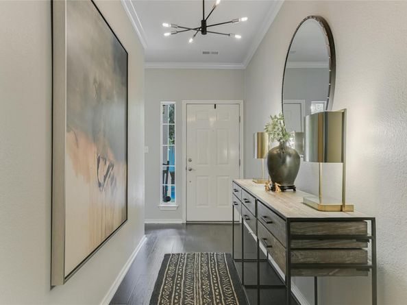 2817 Kinney Oaks CT, Austin TX 78704