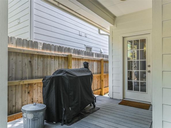 2817 Kinney Oaks CT, Austin TX 78704