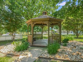 2817 Kinney Oaks CT, Austin TX 78704