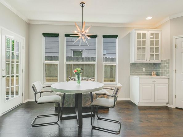 2817 Kinney Oaks CT, Austin TX 78704
