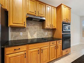 30022 Oakland Hills Dr, Georgetown TX 78628