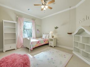 2401 Hunters Green CT, Austin TX 78732