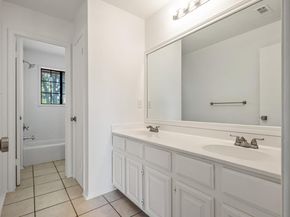 1106 Split Oak CV, Pflugerville TX 78660