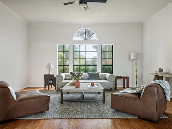 1106 Split Oak CV, Pflugerville TX 78660