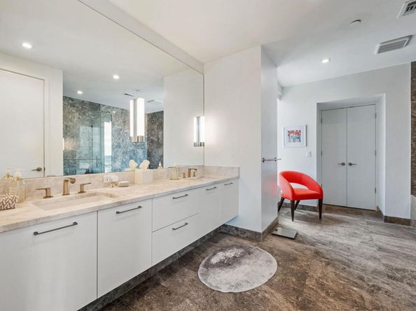 501 West Ave 2301, Austin TX 78701