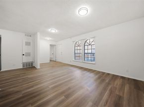 101 E 33rd ST 208, Austin TX 78705