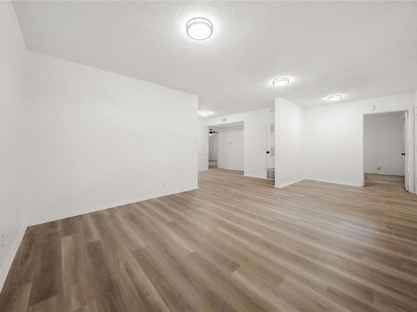 101 E 33rd ST 208, Austin TX 78705