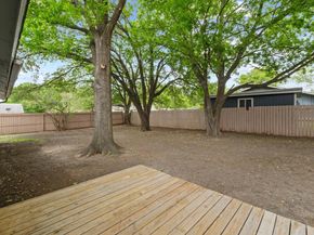 1737 Cricket Hollow Dr, Austin TX 78758
