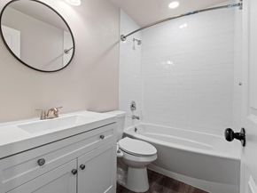 1737 Cricket Hollow Dr, Austin TX 78758