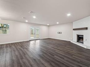 1737 Cricket Hollow Dr, Austin TX 78758