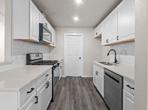 1737 Cricket Hollow Dr, Austin TX 78758