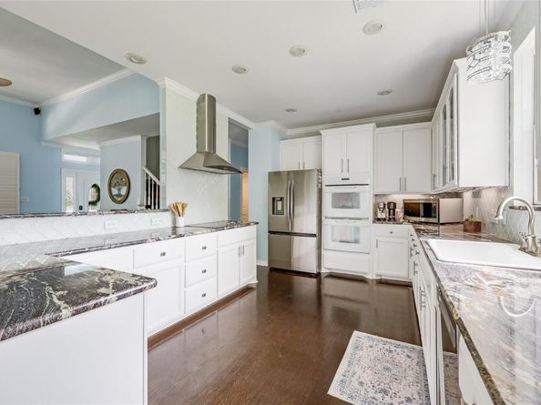 18503 Champions CIR, Point Venture TX 78645