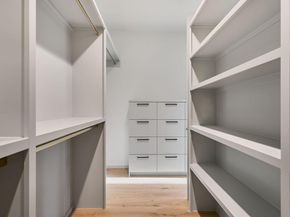 2305 Westoak DR, Austin TX 78704