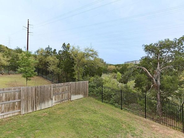 12102 Moriah BND 7, Austin TX 78732