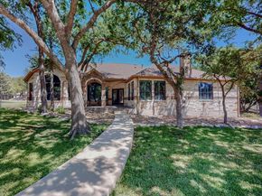 104 Standing Oak DR, Georgetown TX 78633