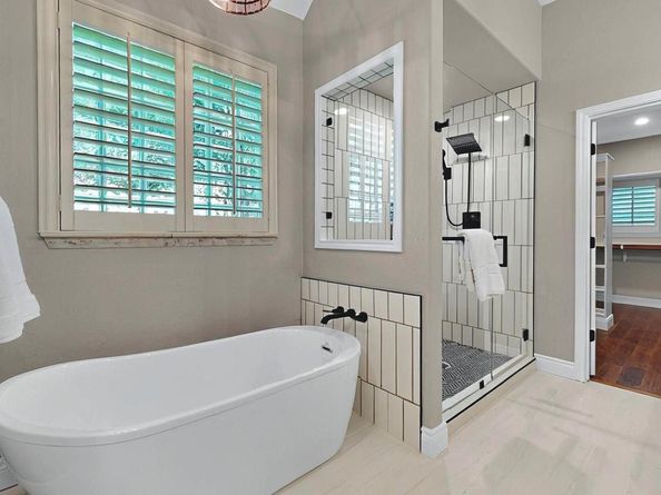 104 Standing Oak DR, Georgetown TX 78633