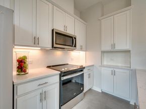12001 Vista Parke DR 1103, Austin TX 78726