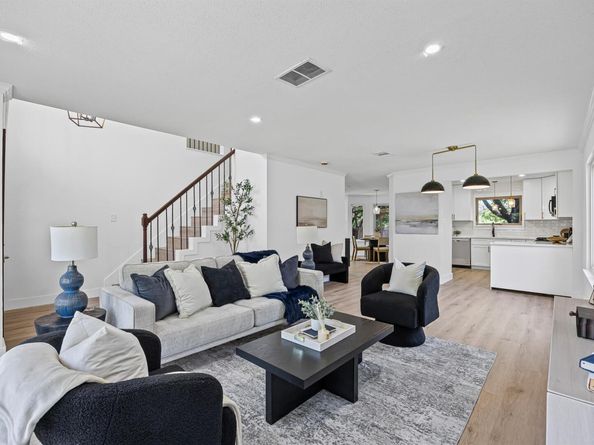 809 Brook Meadow TRL, Cedar Park TX 78613
