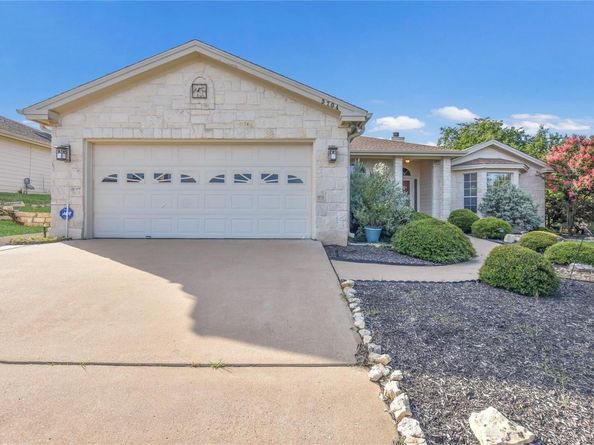 3704 Bunyan CIR, Lago Vista TX 78645