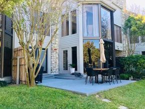 102 World Of Tennis SQ, Austin TX 78738