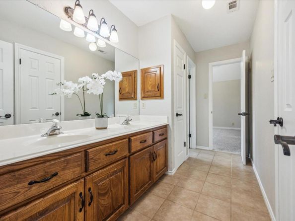 9007 Tweed Berwick DR, Austin TX 78750