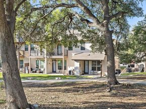 575 Demarett DR, Point Venture TX 78645