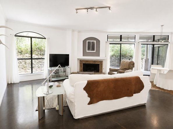 1000 Liberty Park DR 208, Austin TX 78746