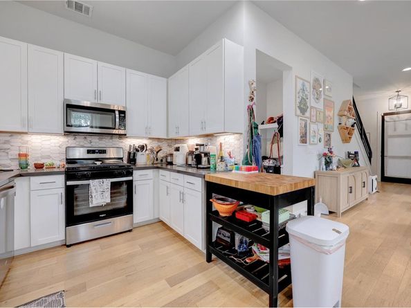 8414 Bowling Green DR 3, Austin TX 78757