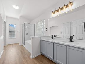 10208 Laredo DR 105, Austin TX 78748