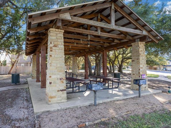 10208 Laredo DR 105, Austin TX 78748