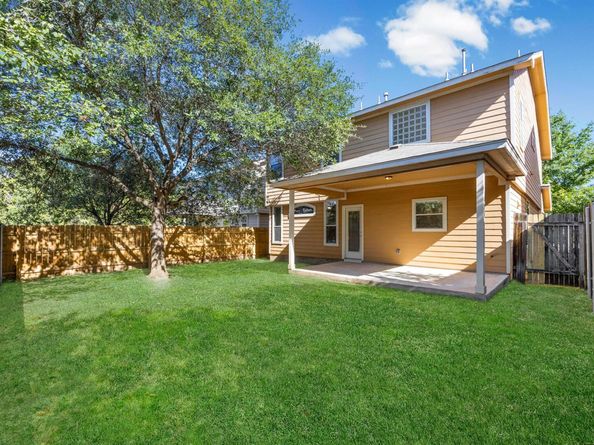 10208 Laredo DR 105, Austin TX 78748