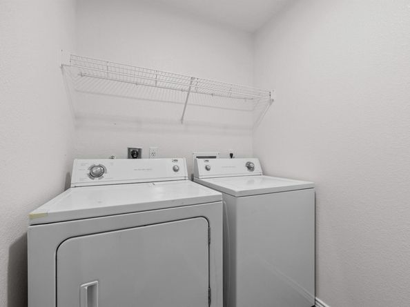 10208 Laredo DR 105, Austin TX 78748