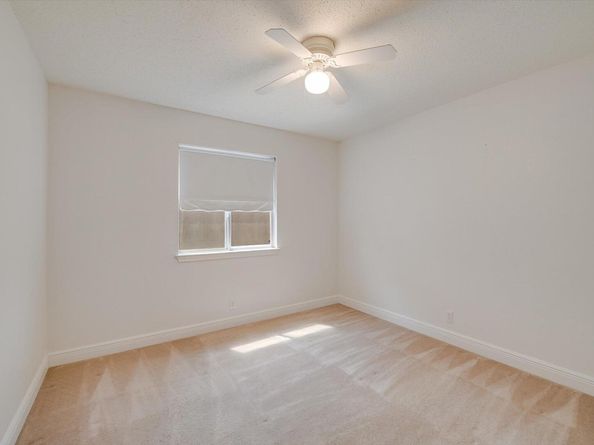 6816 Bancroft Woods DR, Austin TX 78729