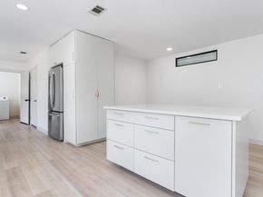 1001 E Applegate DR, Austin TX 78753