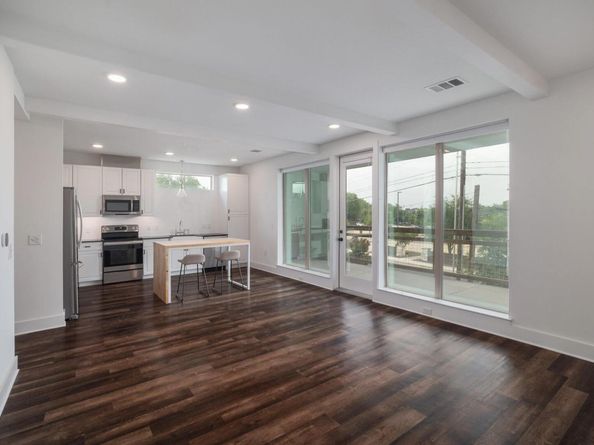 4704 Sunset TRL 1201, Austin TX 78745