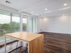4704 Sunset TRL 1201, Austin TX 78745