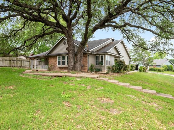2605 W Stassney BLVD A, Austin TX 78745