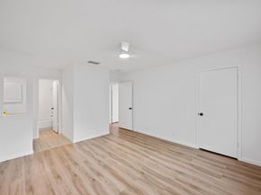 2605 W Stassney BLVD A, Austin TX 78745