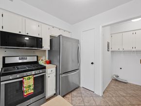 2605 W Stassney BLVD A, Austin TX 78745