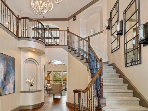 2104 University Club DR, Austin TX 78732