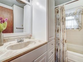 8606 Thunderbird Road RD A & B, Austin TX 78736