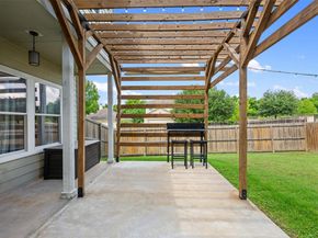 8701 Meridian Oak LN, Austin TX 78744